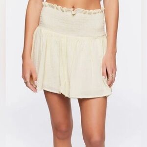 Forever 21 Flowy Ruffle High Waisted Mini
Skirt